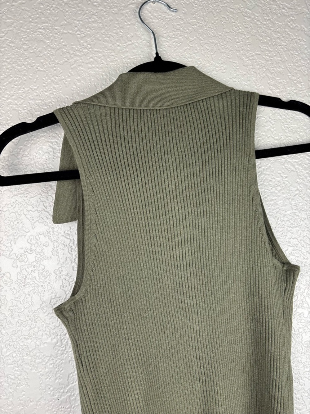 White House Black Market Olive Large Ribbed Henley Sweater Tank Top Sleeveless - Picture 8 of 12